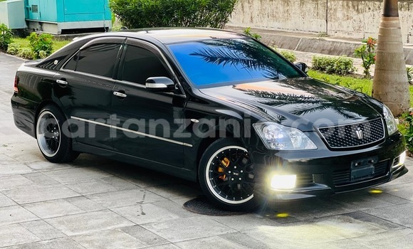 Buy Import Toyota Crown Black Car in Dar es Salaam in Dar es Salaam Buy Import Toyota Crown Black Car in Dar es Salaam in Dar es Salaam