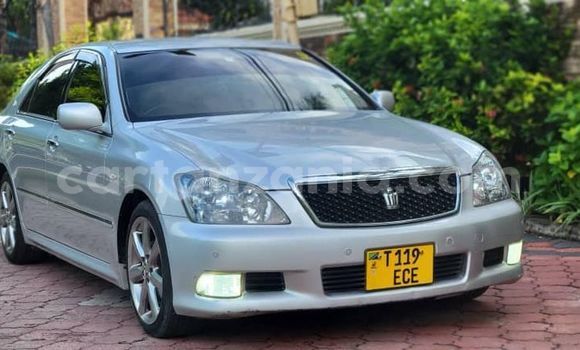 Buy Used Toyota Crown Blue Car in Bahi in Dodoma Buy Used Toyota Crown Blue Car in Bahi in Dodoma