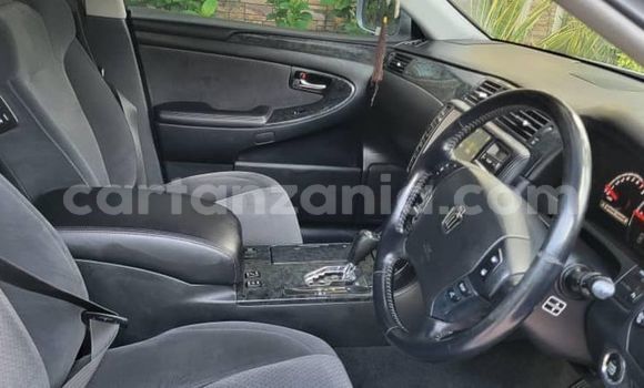 Buy Used Toyota Crown Blue Car in Bahi in Dodoma Buy Used Toyota Crown Blue Car in Bahi in Dodoma