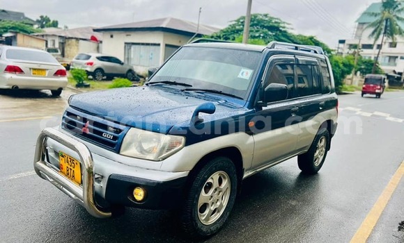 Buy Used Mitsubishi Pajero Blue Car in Bahi in Dodoma