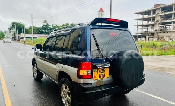 Nunua Ilio tumika Mitsubishi Pajero Bluu Gari ndani ya Bahi nchini Dodoma Nunua Ilio tumika Mitsubishi Pajero Bluu Gari ndani ya Bahi nchini Dodoma