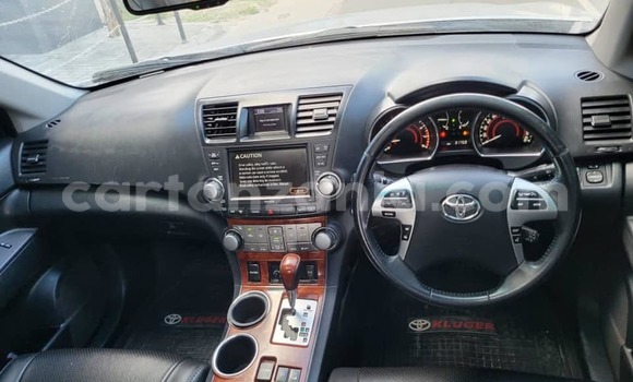 Buy Used Toyota Kluger Other Car in Bahi in Dodoma Buy Used Toyota Kluger Other Car in Bahi in Dodoma