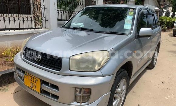 Buy Used Toyota RAV4 Silver Car in Dar es Salaam in Dar es Salaam Buy Used Toyota RAV4 Silver Car in Dar es Salaam in Dar es Salaam
