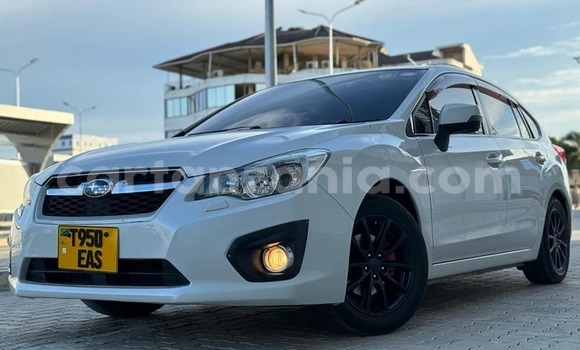 Nunua Ilio tumika Subaru Impreza Nyeupe Gari ndani ya Bagamoyo nchini Pwani
