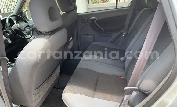 Buy Used Toyota RAV4 Silver Car in Dar es Salaam in Dar es Salaam Buy Used Toyota RAV4 Silver Car in Dar es Salaam in Dar es Salaam