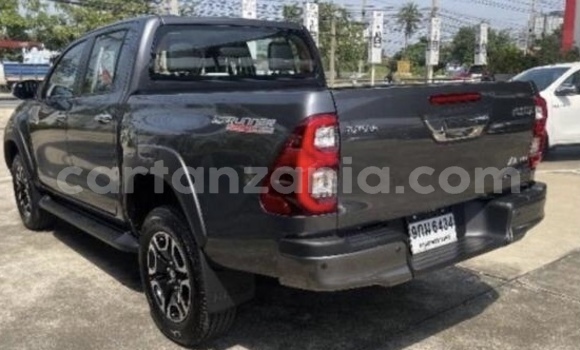 Buy Used Toyota Hilux White Car in Dar es Salaam in Dar es Salaam Buy Used Toyota Hilux White Car in Dar es Salaam in Dar es Salaam