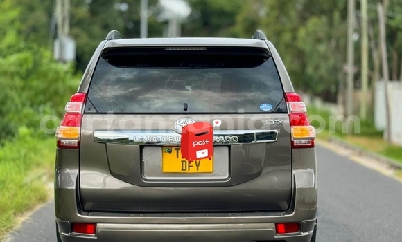 Nunua Ilio tumika Toyota Land Cruiser Prado Nyingine Gari ndani ya Dar es Salaam nchini Dar es Salaam Nunua Ilio tumika Toyota Land Cruiser Prado Nyingine Gari ndani ya Dar es Salaam nchini Dar es Salaam
