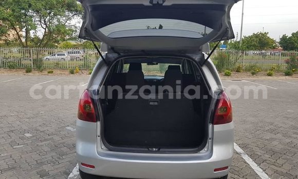 Buy Used Toyota Spacio Silver Car in Dar es Salaam in Dar es Salaam Buy Used Toyota Spacio Silver Car in Dar es Salaam in Dar es Salaam