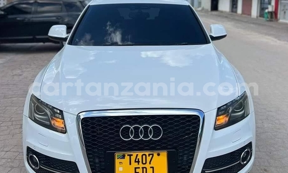 Buy Used Audi Q5 White Car in Dar es Salaam in Dar es Salaam