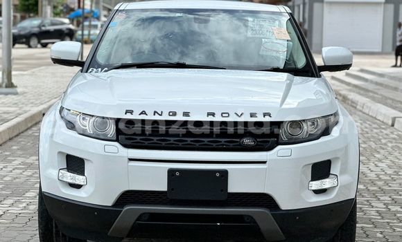 Nunua Imported Range Rover Evoque Nyeupe Gari ndani ya Dar es Salaam nchini Dar es Salaam