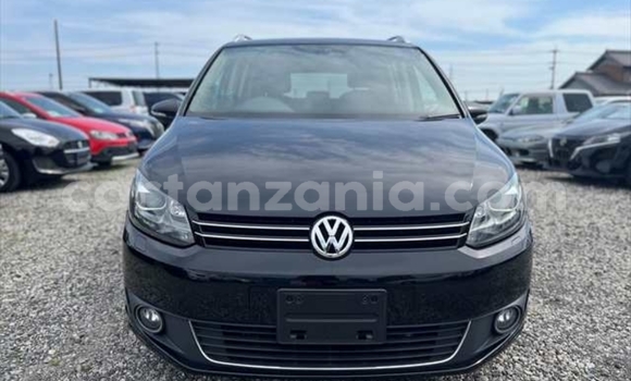 Buy Import Volkswagen Touran Black Car in Dar es Salaam in Dar es Salaam