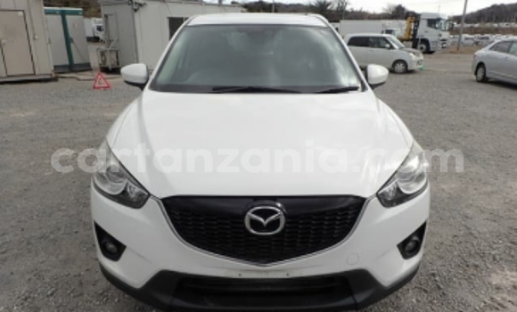 Nunua Imported Mazda CX-5 Nyeupe Gari ndani ya Dar es Salaam nchini Dar es Salaam