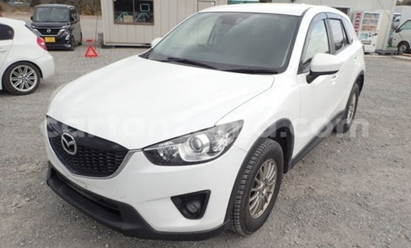 Nunua Imported Mazda CX-5 Nyeupe Gari ndani ya Dar es Salaam nchini Dar es Salaam Nunua Imported Mazda CX-5 Nyeupe Gari ndani ya Dar es Salaam nchini Dar es Salaam
