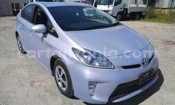 Nunua Imported Toyota Prius Nyingine Gari ndani ya Dar es Salaam nchini Dar es Salaam Nunua Imported Toyota Prius Nyingine Gari ndani ya Dar es Salaam nchini Dar es Salaam
