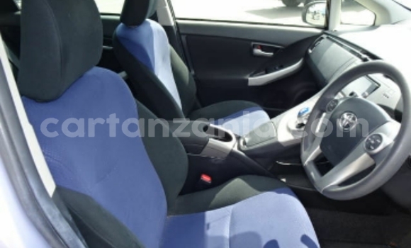 Nunua Imported Toyota Prius Nyingine Gari ndani ya Dar es Salaam nchini Dar es Salaam Nunua Imported Toyota Prius Nyingine Gari ndani ya Dar es Salaam nchini Dar es Salaam