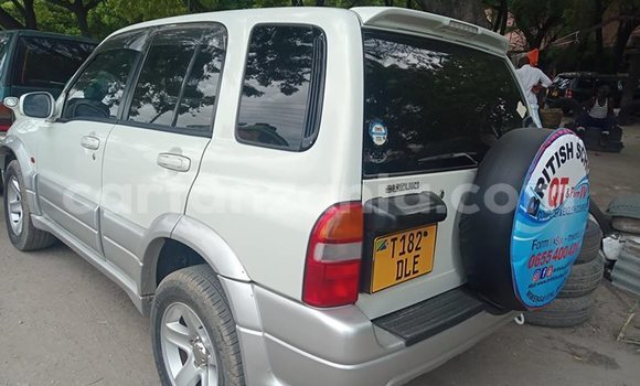 Buy Used Suzuki Escudo Silver Car in Dar es Salaam in Dar es Salaam Buy Used Suzuki Escudo Silver Car in Dar es Salaam in Dar es Salaam