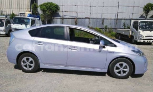 Nunua Imported Toyota Prius Nyingine Gari ndani ya Dar es Salaam nchini Dar es Salaam Nunua Imported Toyota Prius Nyingine Gari ndani ya Dar es Salaam nchini Dar es Salaam