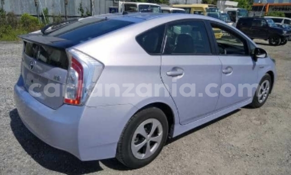 Nunua Imported Toyota Prius Nyingine Gari ndani ya Dar es Salaam nchini Dar es Salaam Nunua Imported Toyota Prius Nyingine Gari ndani ya Dar es Salaam nchini Dar es Salaam