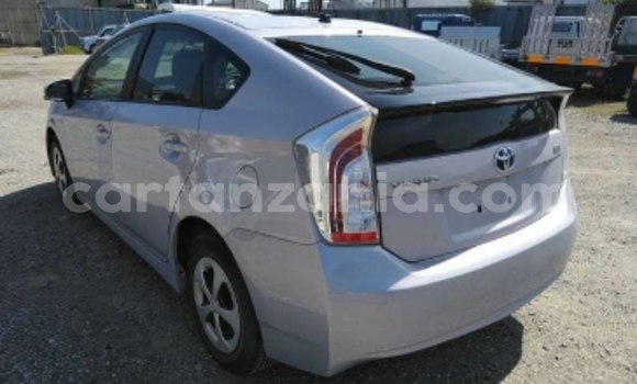Nunua Imported Toyota Prius Nyingine Gari ndani ya Dar es Salaam nchini Dar es Salaam Nunua Imported Toyota Prius Nyingine Gari ndani ya Dar es Salaam nchini Dar es Salaam
