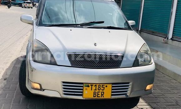 Nunua Ilio tumika Toyota Opa Nyingine Gari ndani ya Dar es Salaam nchini Dar es Salaam