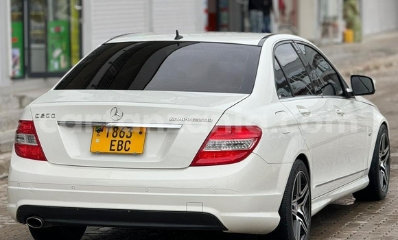 Buy Used Mercedes-Benz C-Classe White Car in Dar es Salaam in Dar es Salaam Buy Used Mercedes-Benz C-Classe White Car in Dar es Salaam in Dar es Salaam