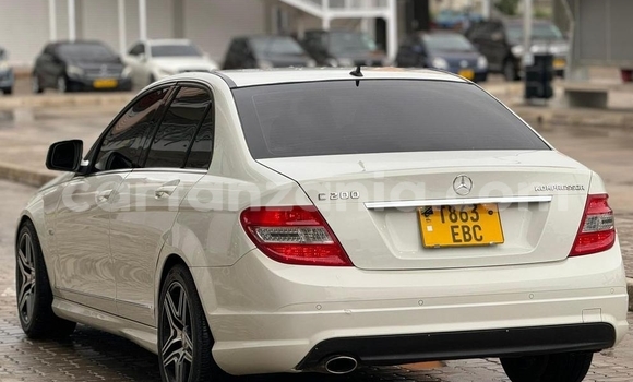 Buy Used Mercedes-Benz C-Classe White Car in Dar es Salaam in Dar es Salaam Buy Used Mercedes-Benz C-Classe White Car in Dar es Salaam in Dar es Salaam
