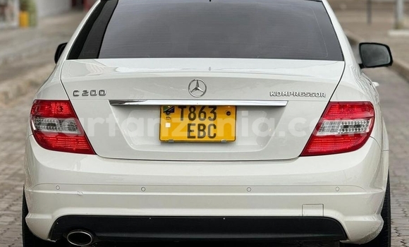 Buy Used Mercedes-Benz C-Classe White Car in Dar es Salaam in Dar es Salaam Buy Used Mercedes-Benz C-Classe White Car in Dar es Salaam in Dar es Salaam