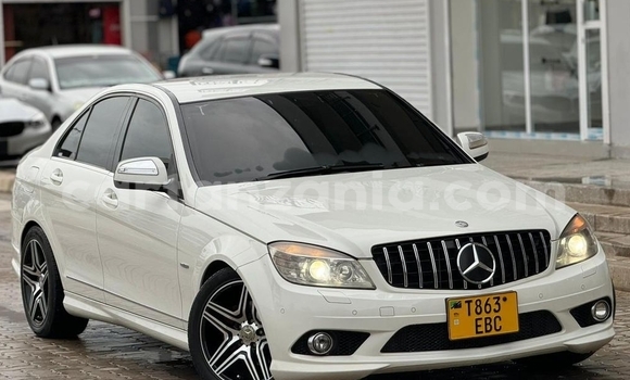 Buy Used Mercedes-Benz C-Classe White Car in Dar es Salaam in Dar es Salaam Buy Used Mercedes-Benz C-Classe White Car in Dar es Salaam in Dar es Salaam