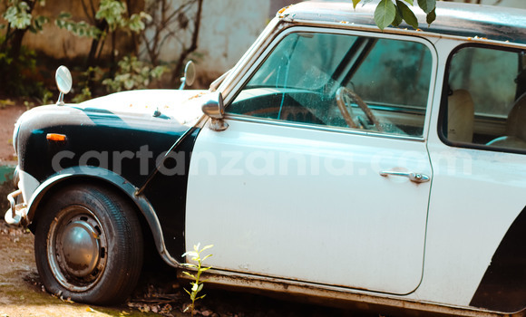 Buy Used Mini Cooper White Car in Moshi in Kilimanjaro Buy Used Mini Cooper White Car in Moshi in Kilimanjaro