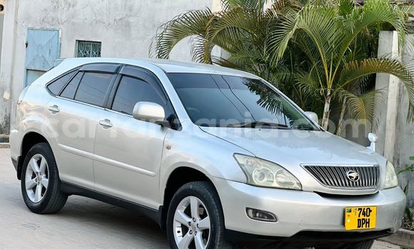 Buy Used Toyota Harrier Silver Car in Dar es Salaam in Dar es Salaam