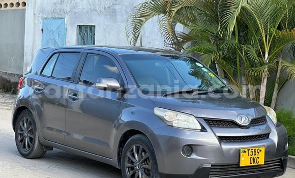 Nunua Ilio tumika Toyota IST Nyingine Gari ndani ya Dar es Salaam nchini Dar es Salaam