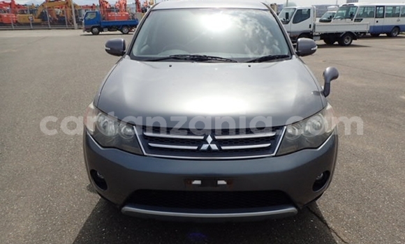 Nunua Imported Mitsubishi Outlander Nyingine Gari ndani ya Dar es Salaam nchini Dar es Salaam