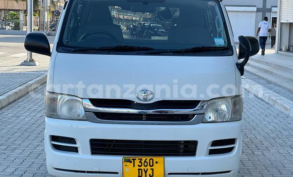 Buy used toyota hiace white truck in dar es salaam in dar es salaam ...