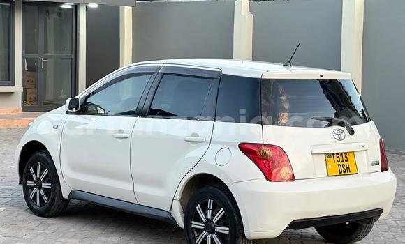 Buy Used Toyota IST White Car in Dar es Salaam in Dar es Salaam Buy Used Toyota IST White Car in Dar es Salaam in Dar es Salaam