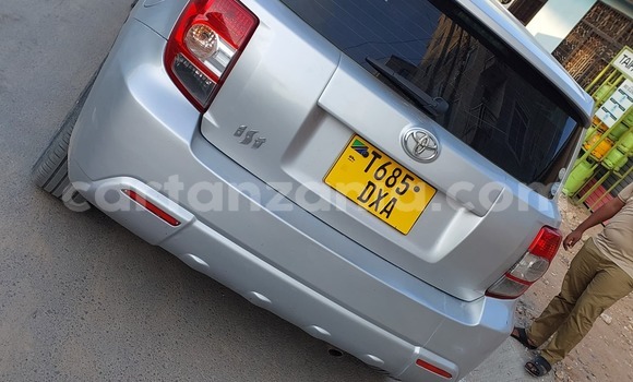 Buy Used Toyota IST Silver Car in Dar es Salaam in Dar es Salaam Buy Used Toyota IST Silver Car in Dar es Salaam in Dar es Salaam