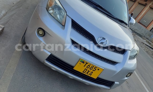 Buy Used Toyota IST Silver Car in Dar es Salaam in Dar es Salaam Buy Used Toyota IST Silver Car in Dar es Salaam in Dar es Salaam