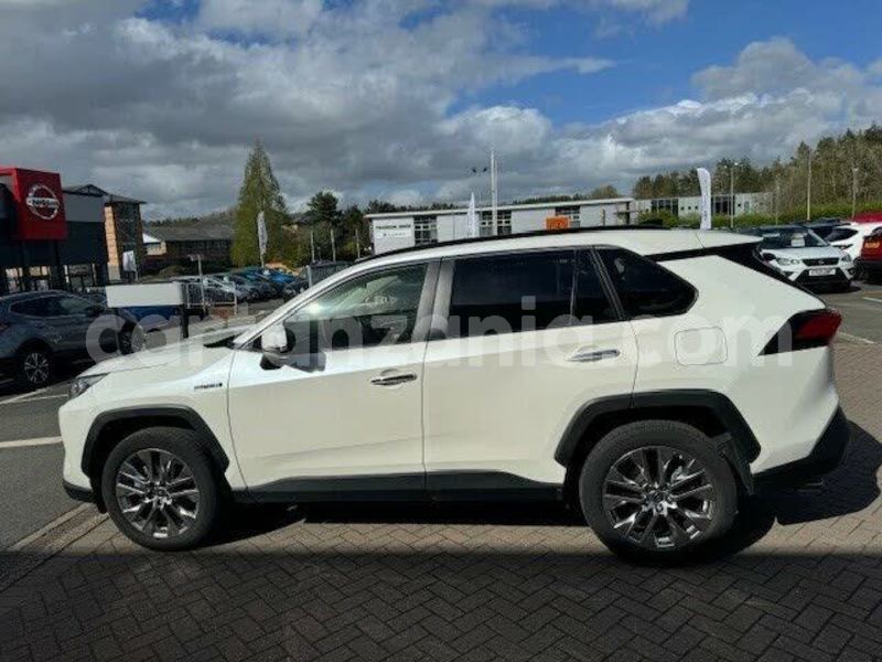 Big with watermark toyota rav4 tabora bukene 22054