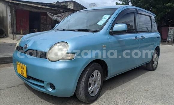 Nunua Ilio tumika Toyota Sienta Nyingine Gari ndani ya Dar es Salaam nchini Dar es Salaam