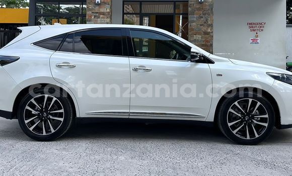 Buy Import Toyota Harrier White Car in Dar es Salaam in Dar es Salaam Buy Import Toyota Harrier White Car in Dar es Salaam in Dar es Salaam