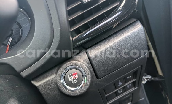 Buy Import Toyota Hilux Black Car in Dar es Salaam in Dar es Salaam Buy Import Toyota Hilux Black Car in Dar es Salaam in Dar es Salaam