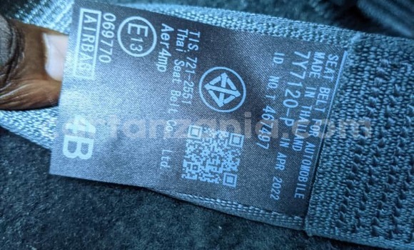 Buy Import Toyota Hilux Black Car in Dar es Salaam in Dar es Salaam Buy Import Toyota Hilux Black Car in Dar es Salaam in Dar es Salaam