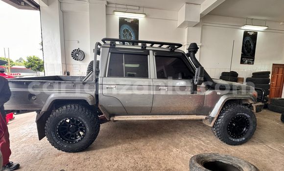 Nunua Ilio tumika Toyota Land Cruiser Beige Gari ndani ya Arusha nchini Arusha Nunua Ilio tumika Toyota Land Cruiser Beige Gari ndani ya Arusha nchini Arusha