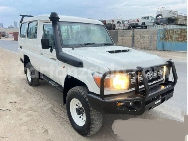 Big with watermark toyota land cruiser arusha import dubai 22102