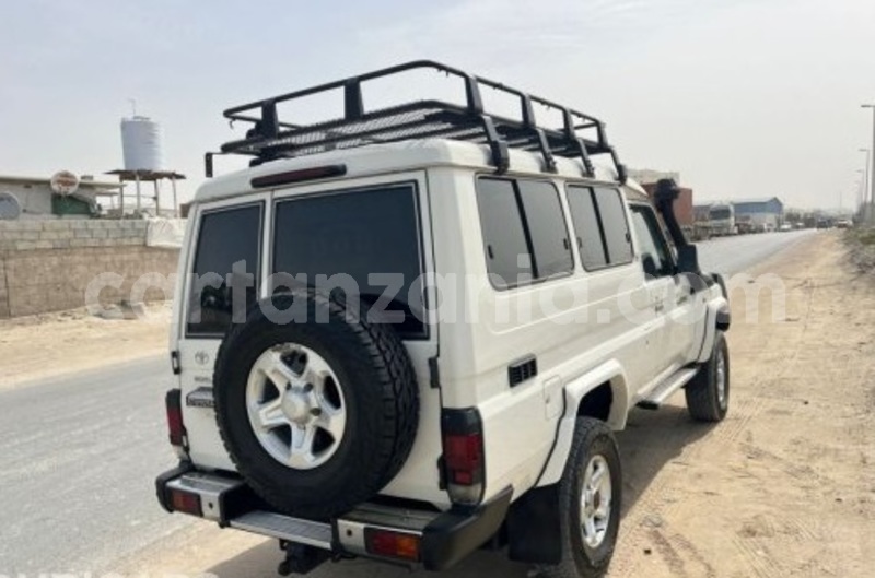 Big with watermark toyota land cruiser arusha import dubai 22103