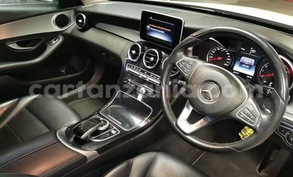 Nunua Ilio tumika Mercedes‒Benz C–Class Nyeupe Gari ndani ya Arusha nchini Arusha Nunua Ilio tumika Mercedes‒Benz C–Class Nyeupe Gari ndani ya Arusha nchini Arusha