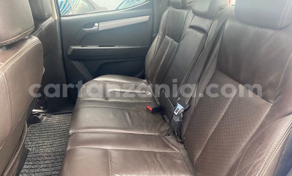 Nunua Ilio tumika Isuzu KB Bluu Gari ndani ya Arusha nchini Arusha Nunua Ilio tumika Isuzu KB Bluu Gari ndani ya Arusha nchini Arusha