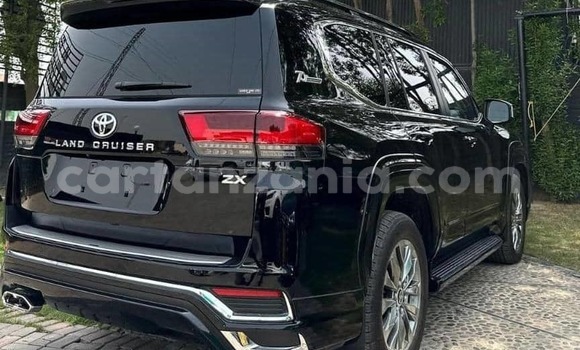 Buy Import Toyota Land Cruiser Black Car in Dar es Salaam in Dar es Salaam Buy Import Toyota Land Cruiser Black Car in Dar es Salaam in Dar es Salaam