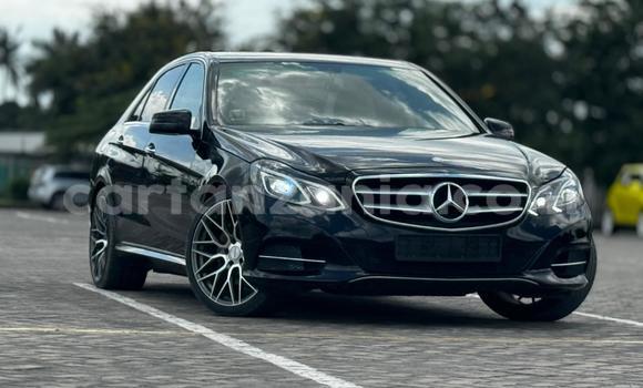 Buy Import Mercedes‒Benz E–Class Black Car in Dar es Salaam in Dar es Salaam