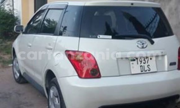 Buy Used Toyota IST White Car in Dar es Salaam in Dar es Salaam Buy Used Toyota IST White Car in Dar es Salaam in Dar es Salaam