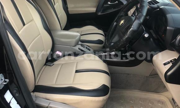 Nunua Ilio tumika Toyota Vanguard Nyeusi Gari ndani ya Dar es Salaam nchini Dar es Salaam Nunua Ilio tumika Toyota Vanguard Nyeusi Gari ndani ya Dar es Salaam nchini Dar es Salaam